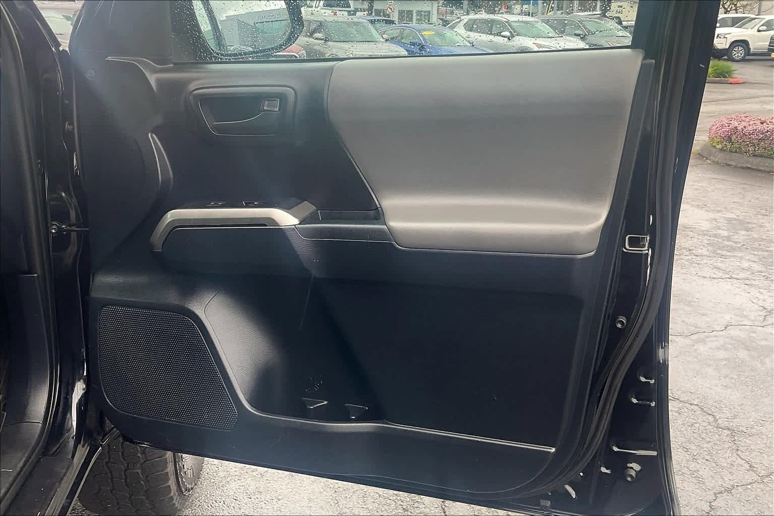 2018 Toyota Tacoma SR5 Double Cab 6 Bed V6 4x4 AT